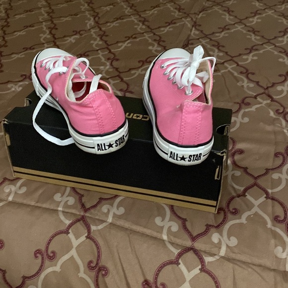 Converse - Picture 3 of 5